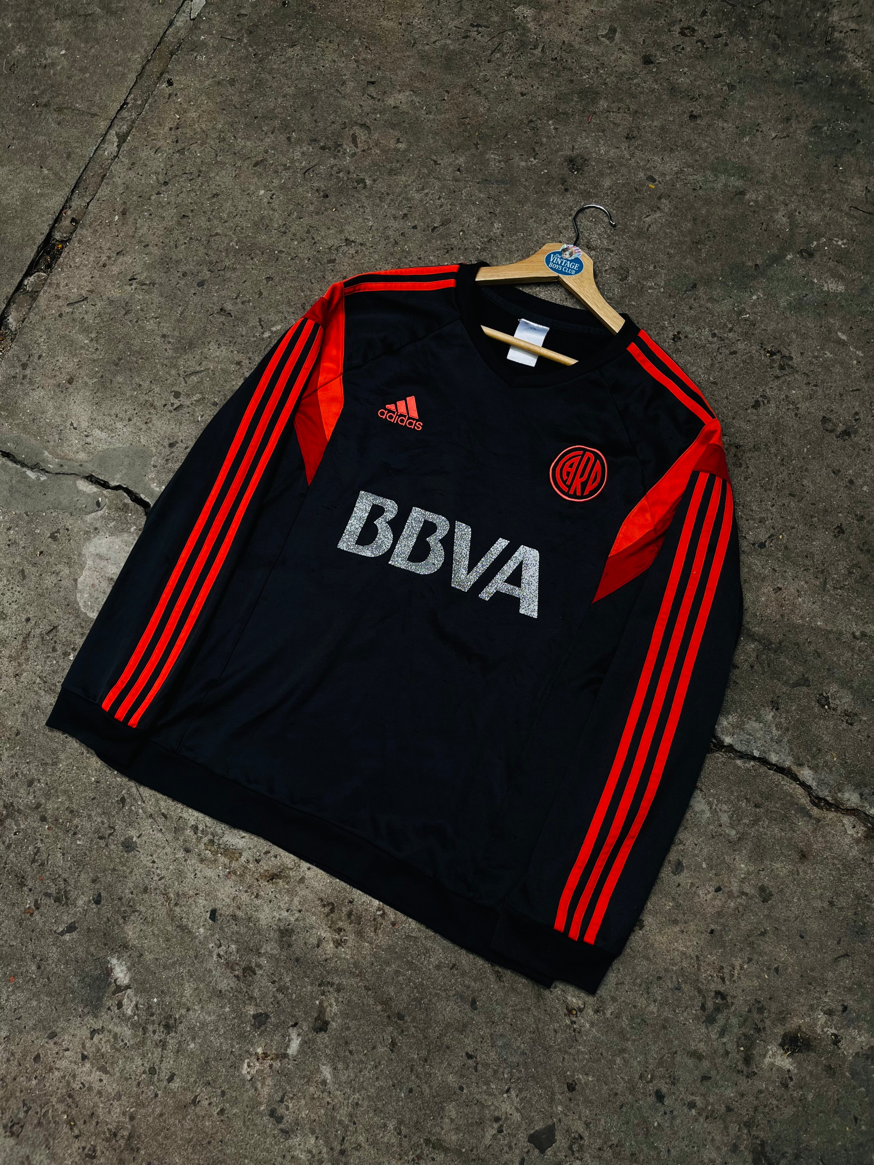 Buzo River 2014 de Utileria