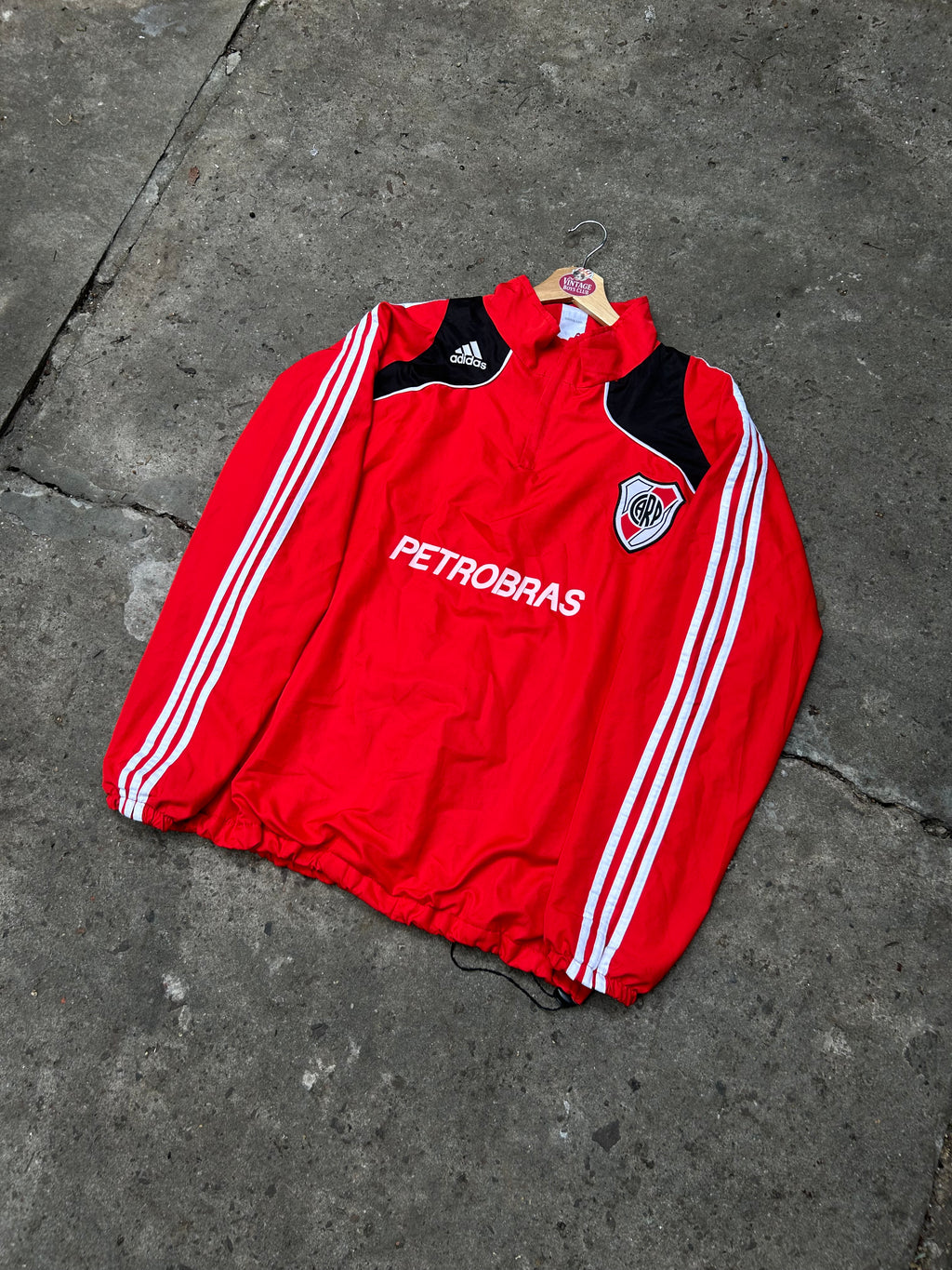 Buzo River 2009 Rojo Rompeviento