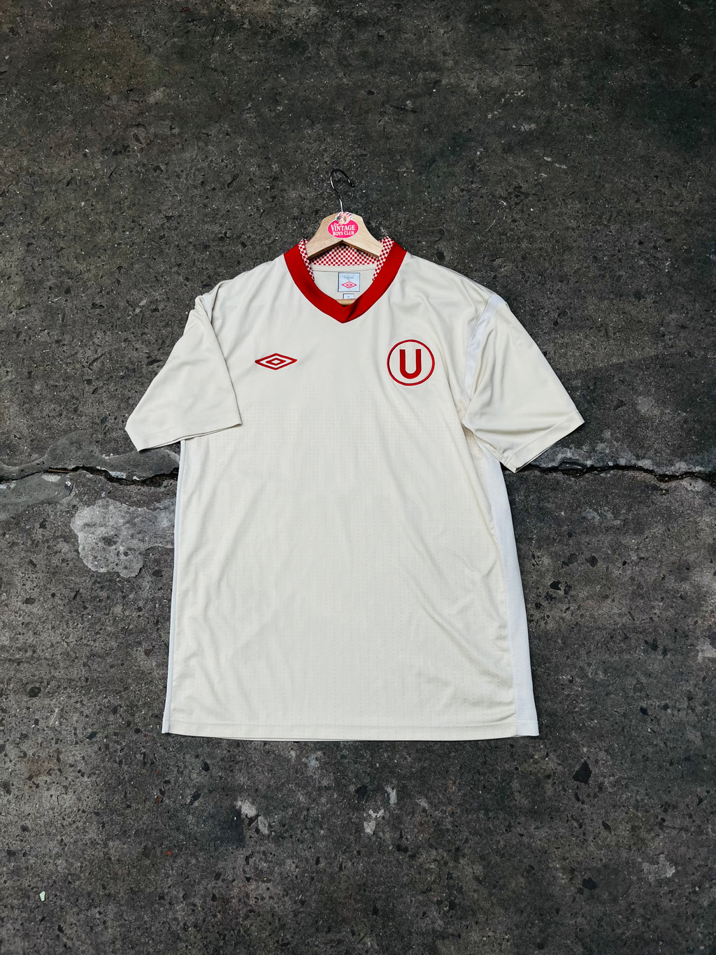 Camiseta Universitario Umbro Original