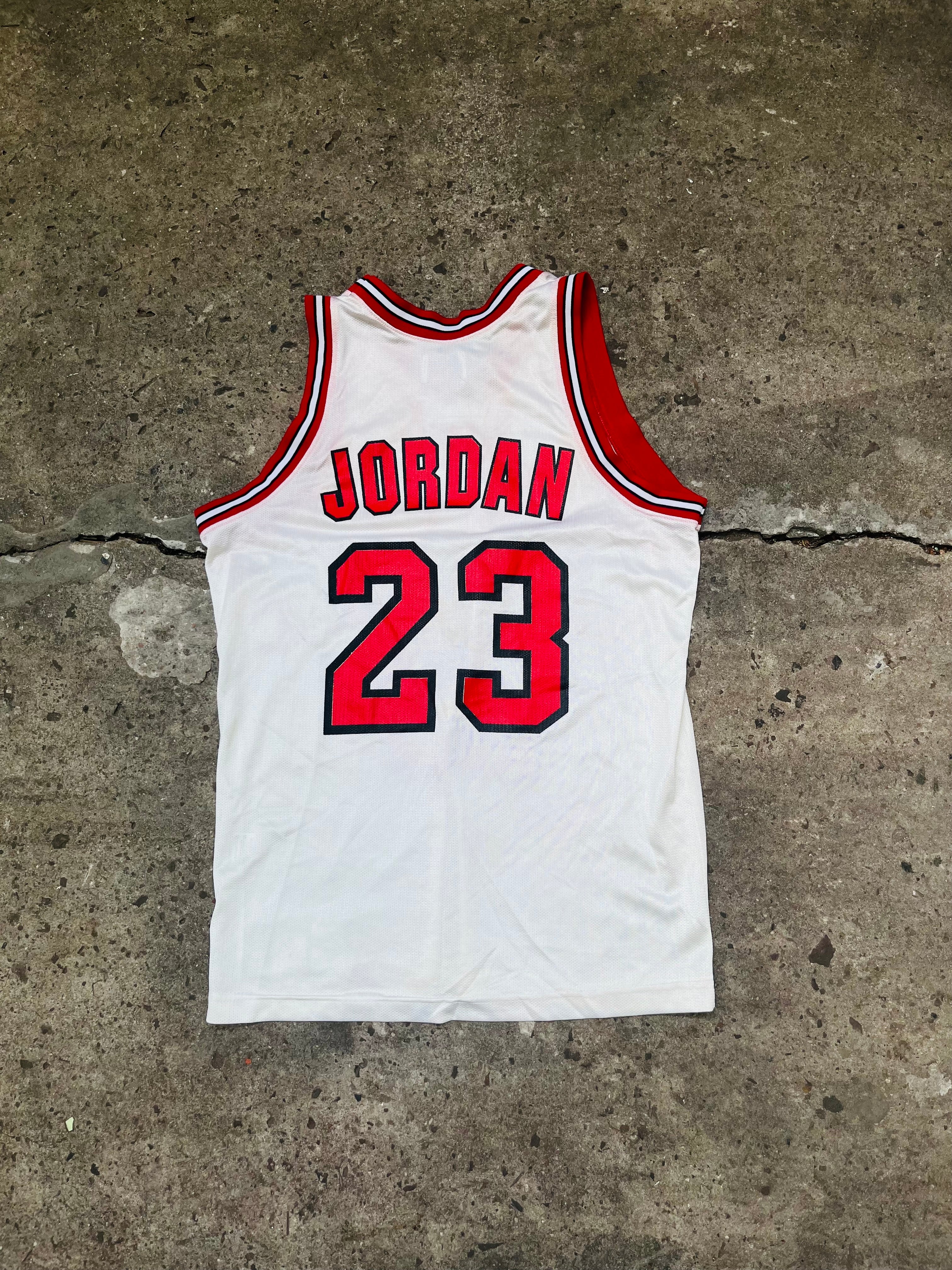 Camiseta Chicago Bulls Reebok Blanca de Jordan Original
