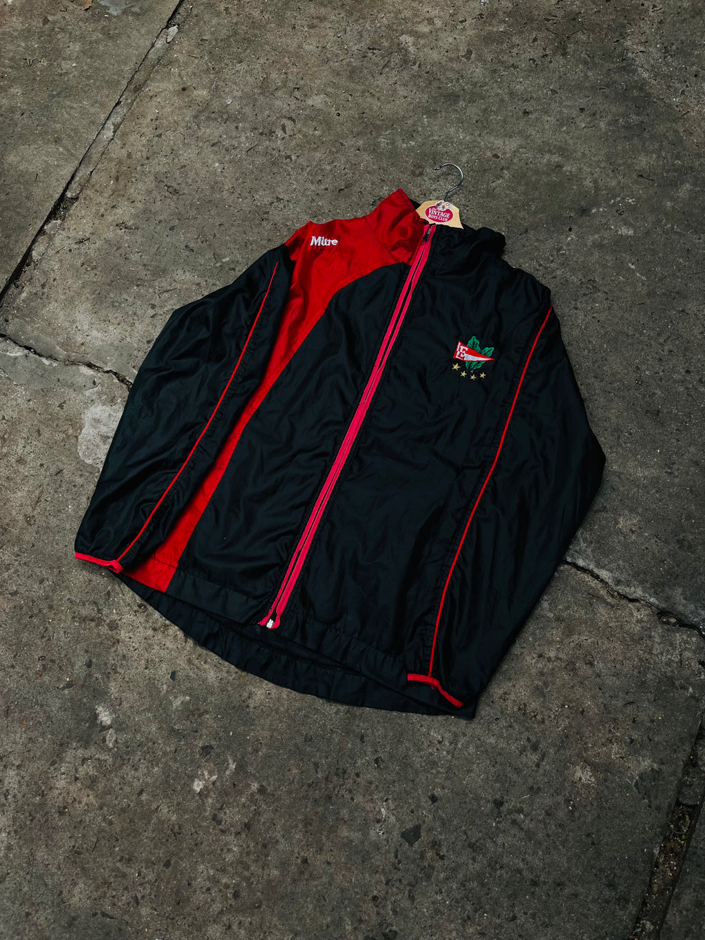 Campera Estudiantes Mitre Rompeviento Original