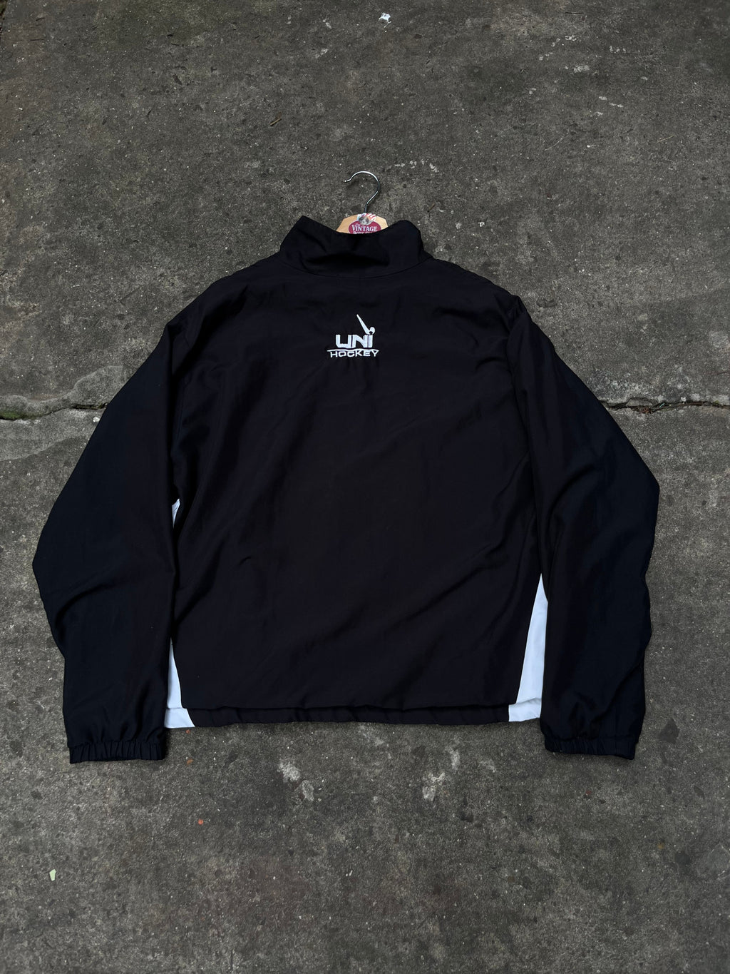 Campera U universitario Rompeviento Original
