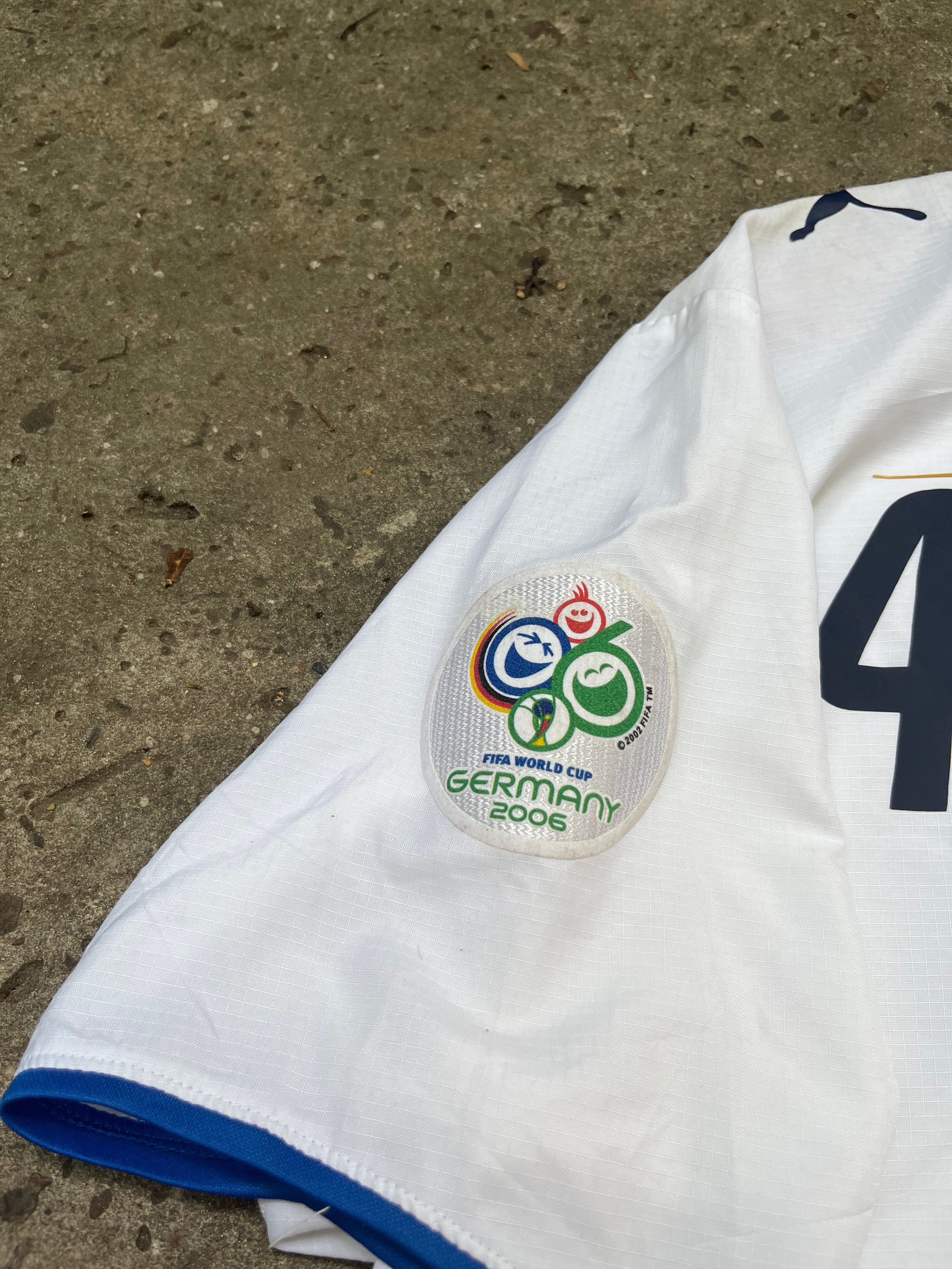 Camiseta Italia Mundial 2006 de De Rossi de Utileria