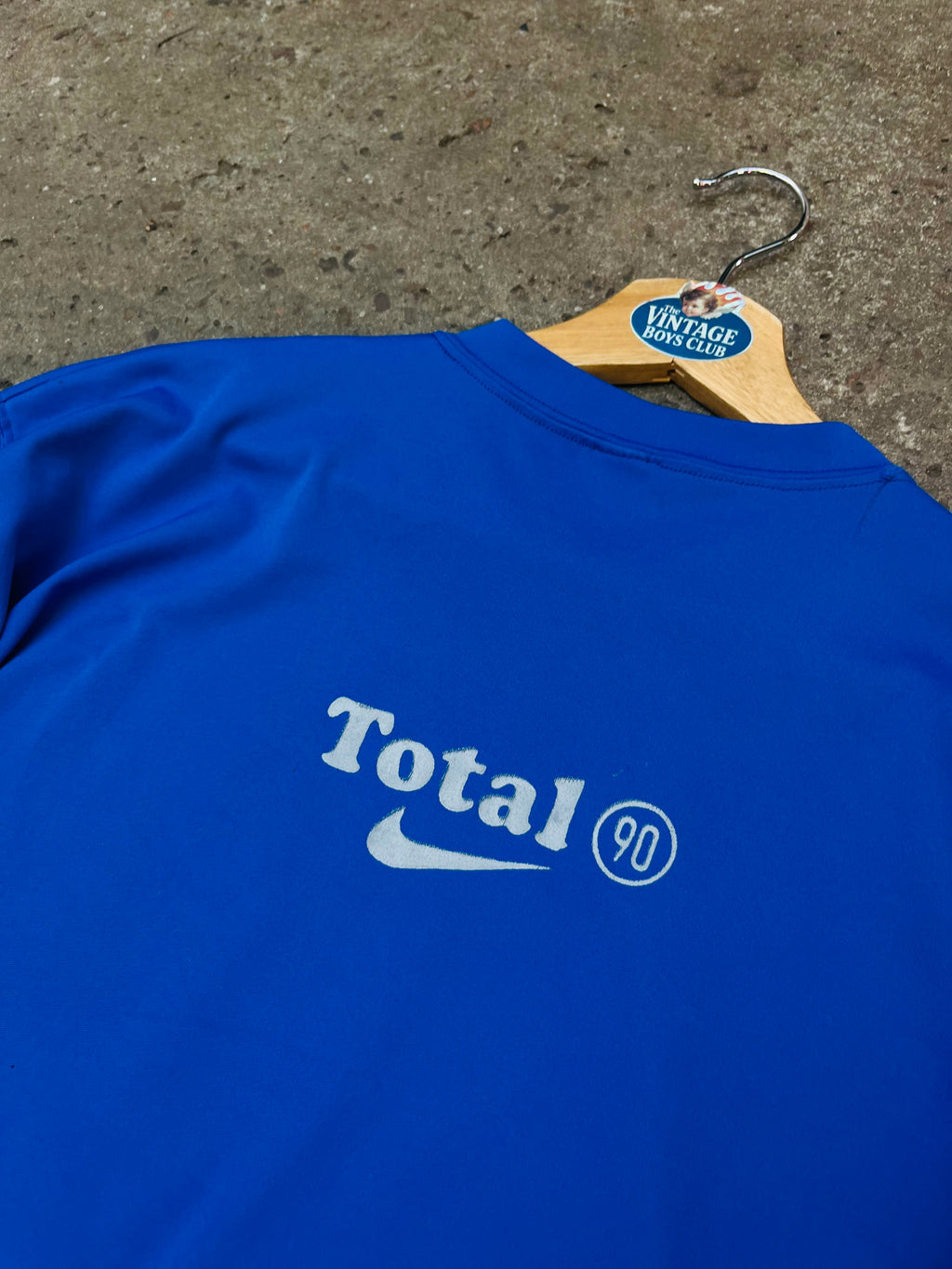 Remera Nike Total 90 Retro