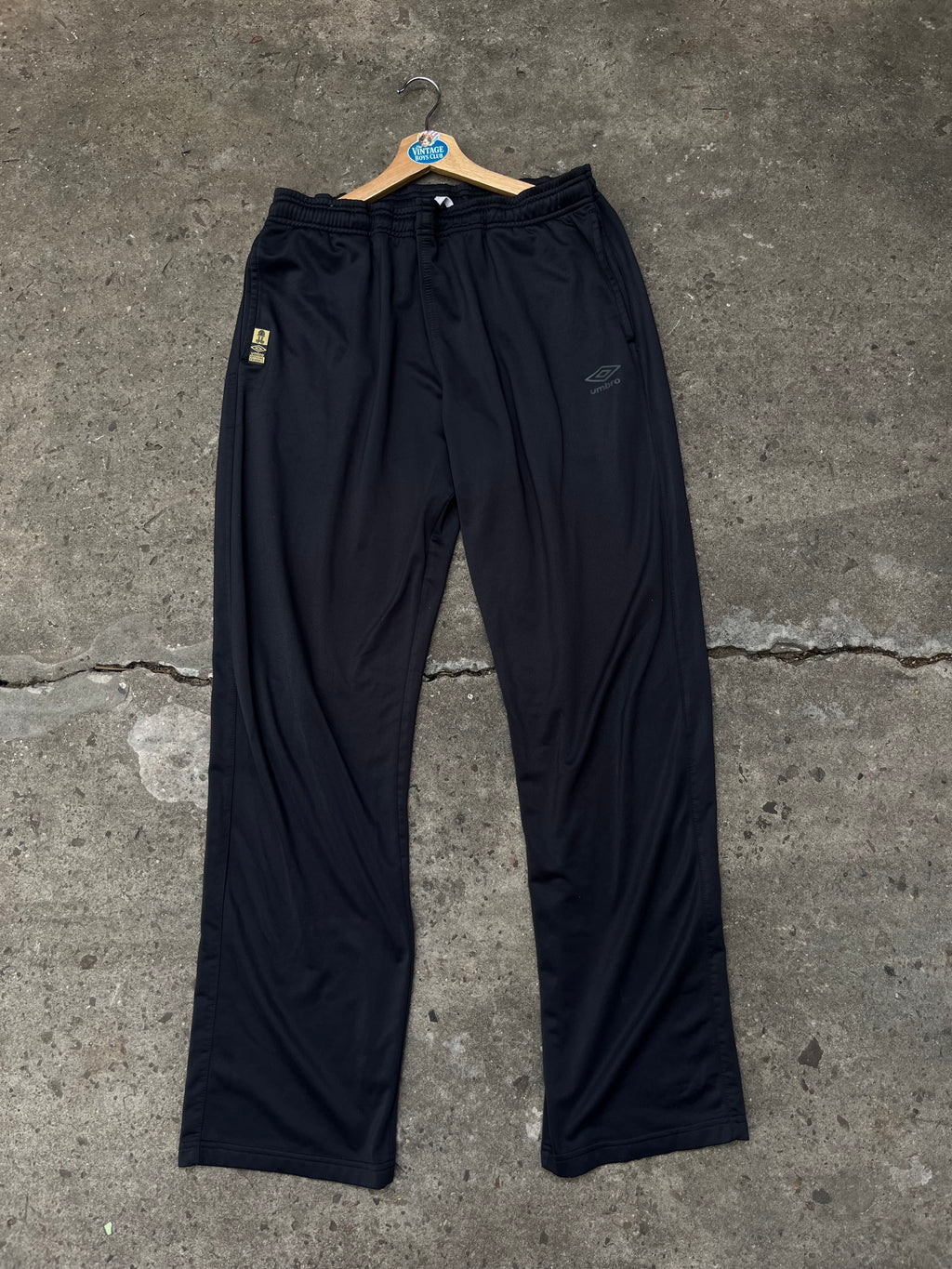 Pantalón Estudiantes Umbro de Utilería
