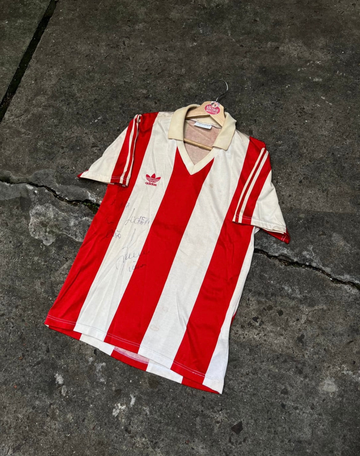 Camiseta Estudiantes Adidas 80s Firmada x Veron Padre Original