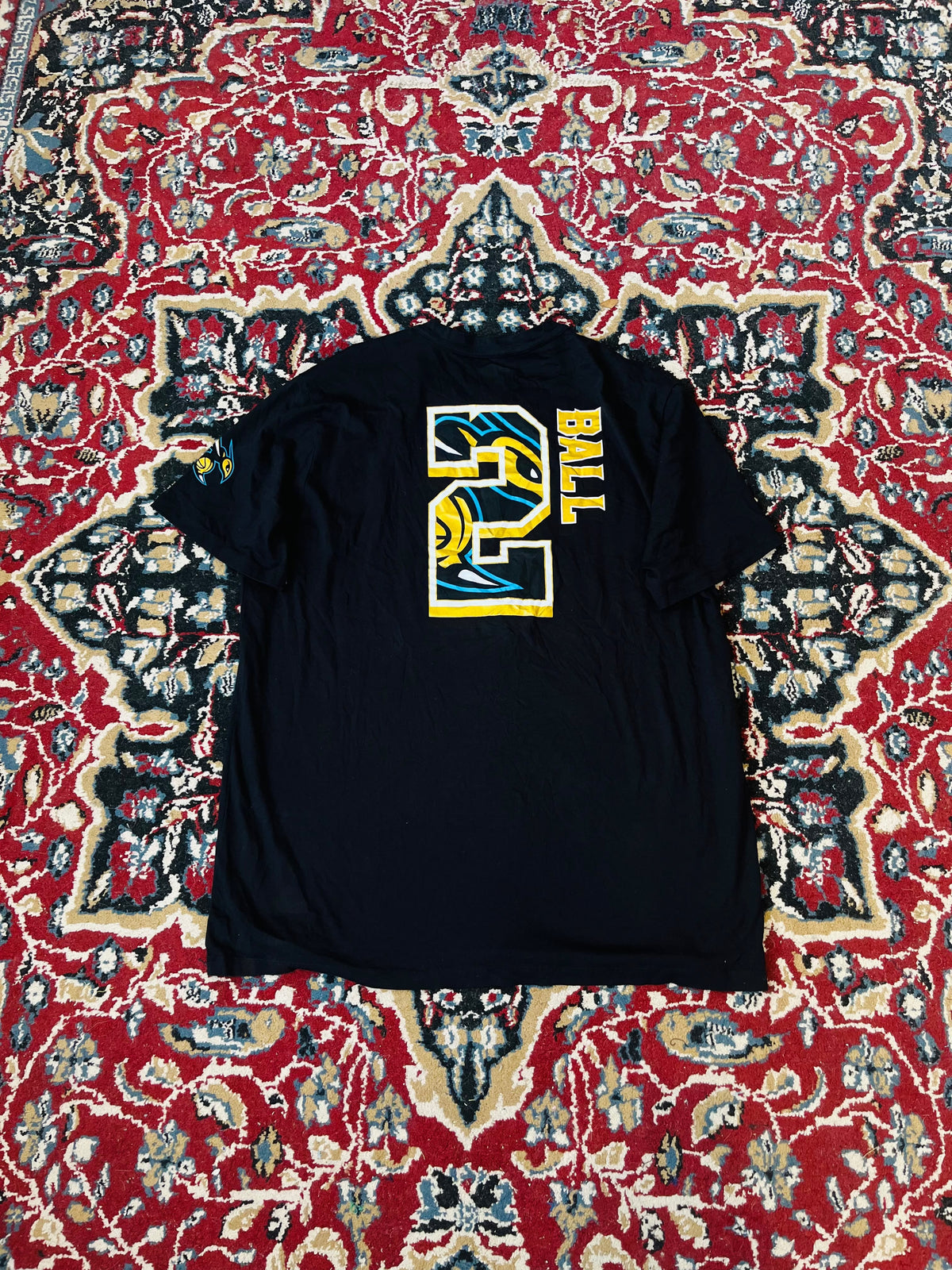 Remera New Era de Lonzo Ball Charlotte Original