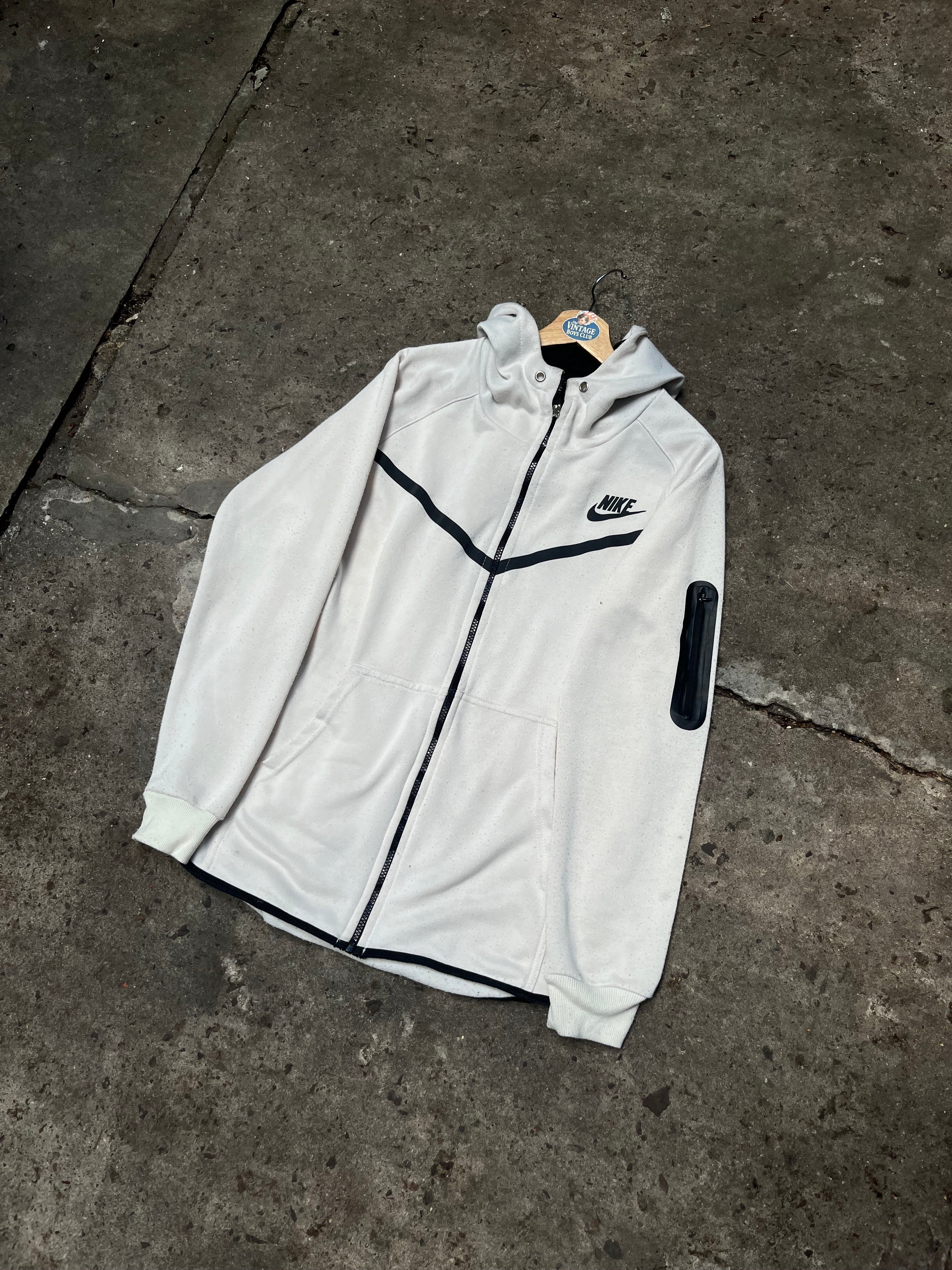 Campera Nike Tech