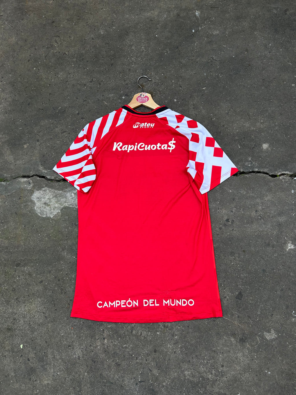 Camiseta Estudiantes Ruge homenaje a Petrola Original