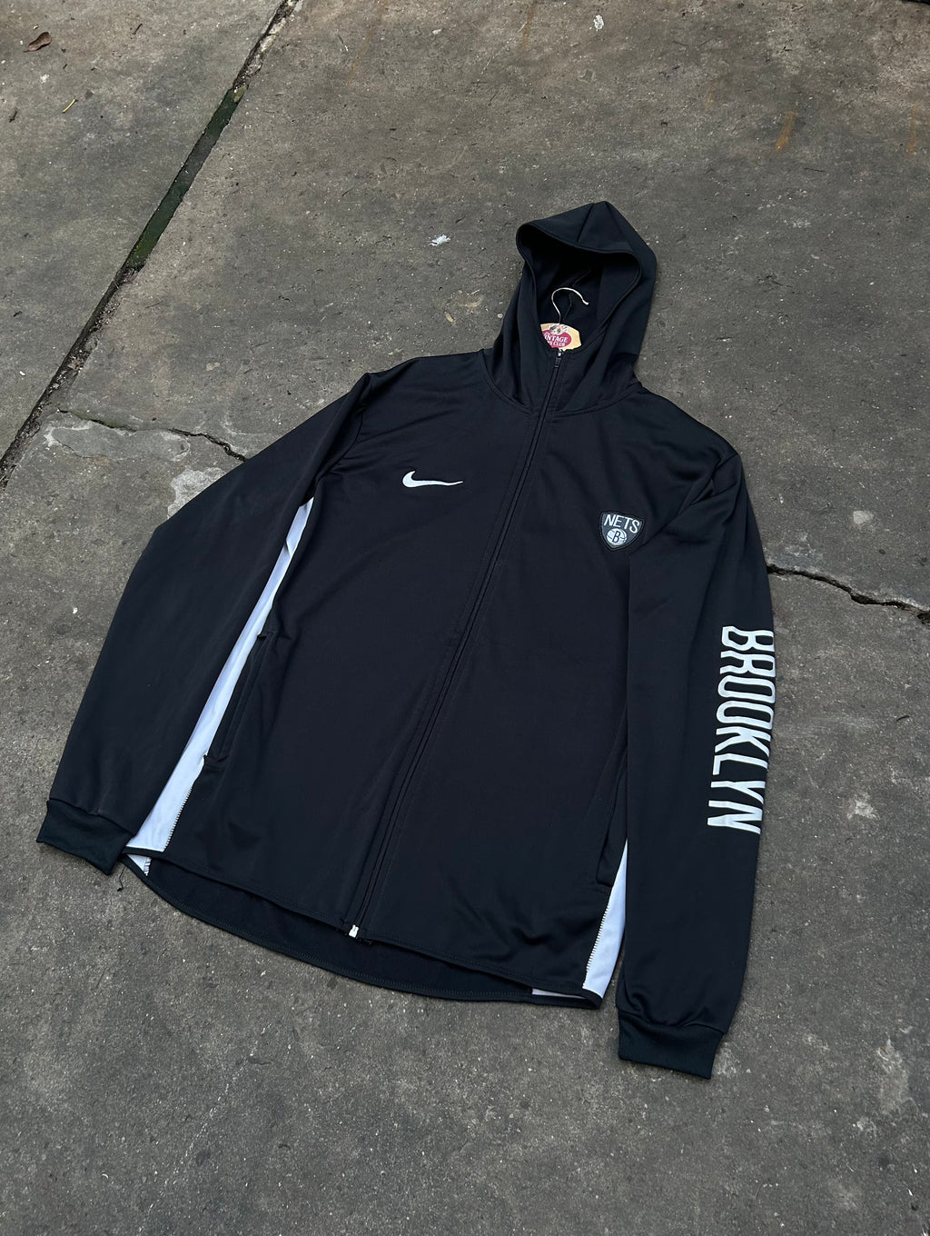 Campera Brooklyn Nets Nike Retro