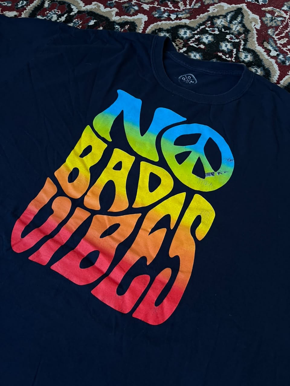 Remera No Bad Vibes Americana Original