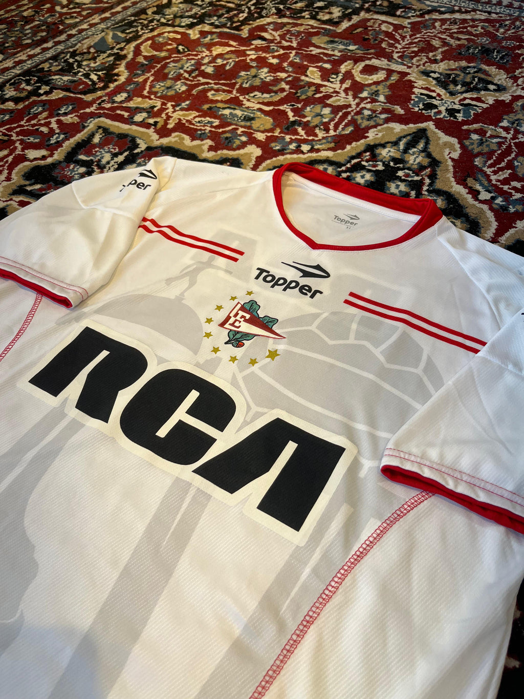 Camiseta Estudiantes 2009 de Juego del Chavo Desabato