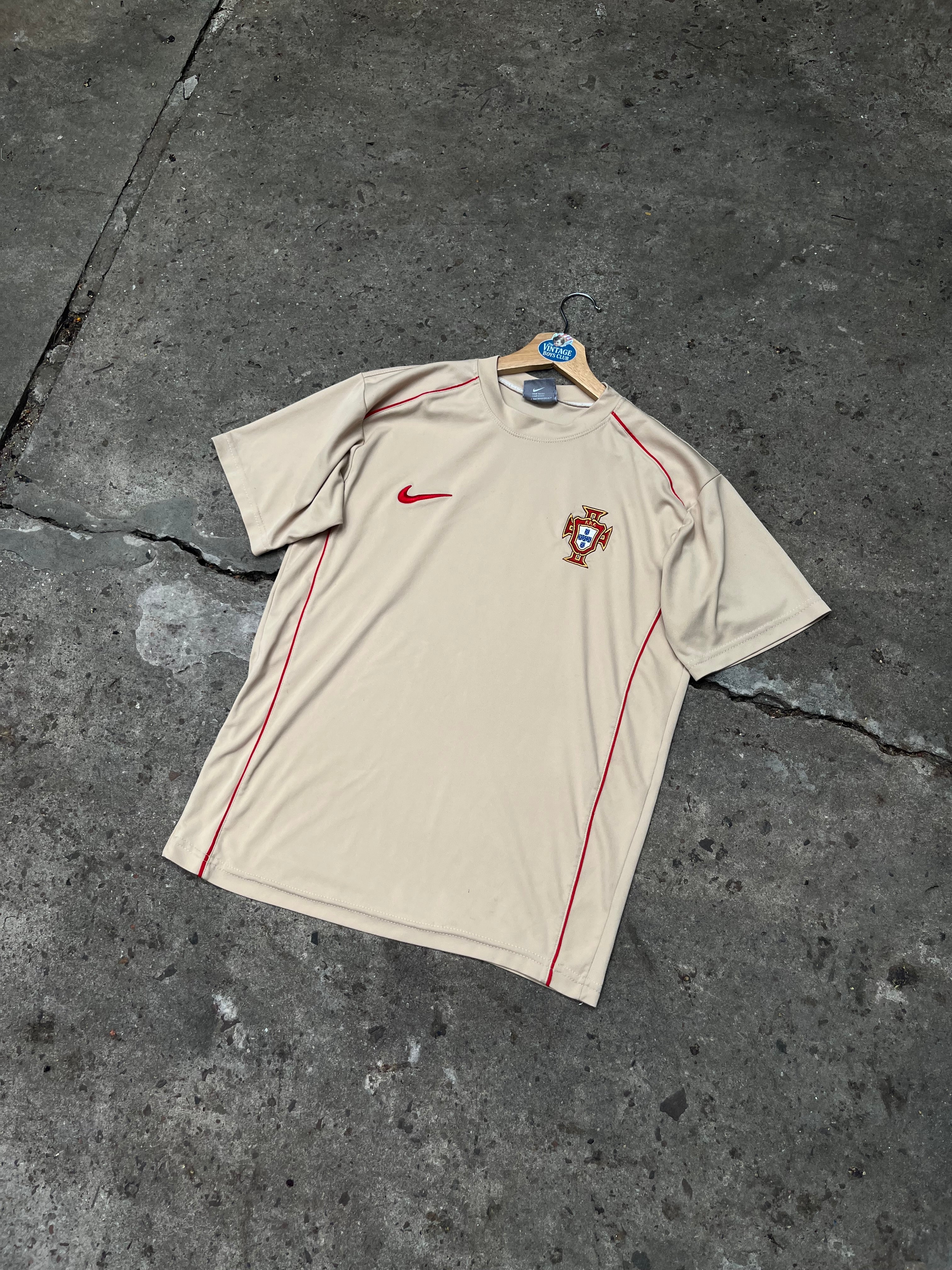 Camiseta Portugal Nike Retro