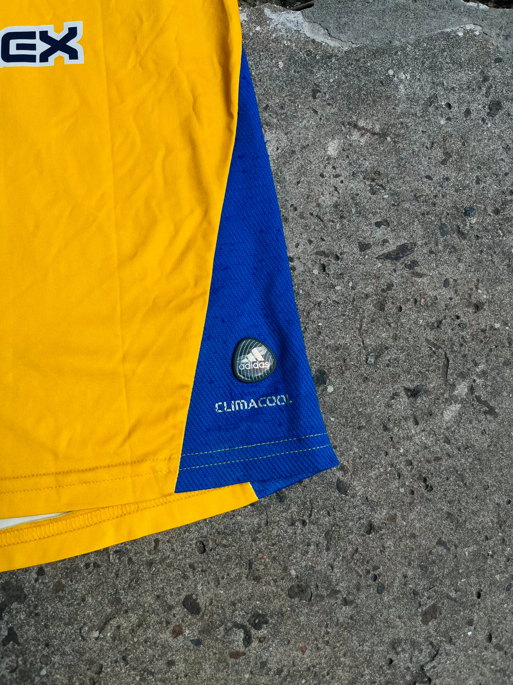 Camiseta Tigres de México 2010 de Lucas Lobos Original