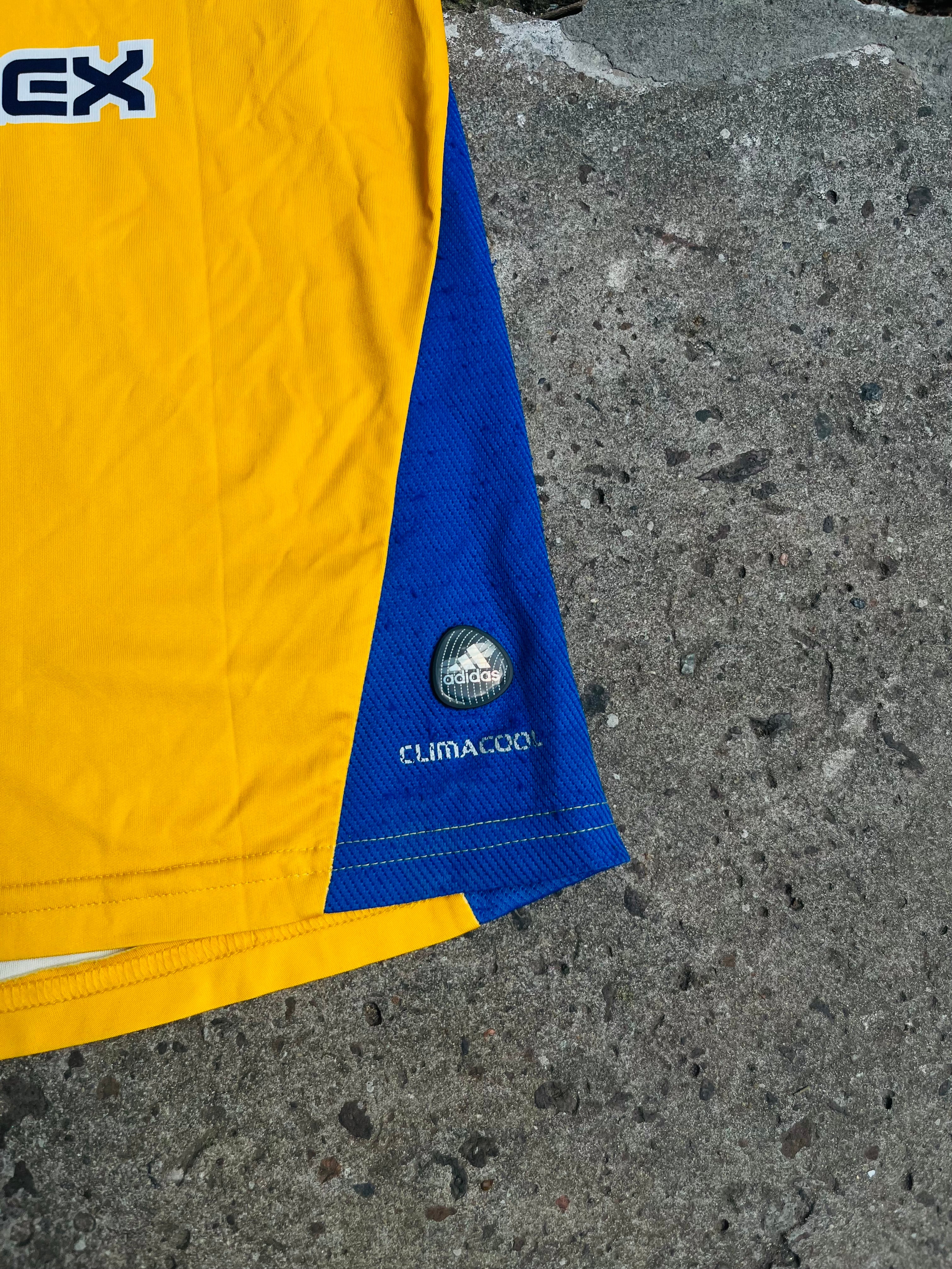 Camiseta Tigres de México 2010 de Lucas Lobos Original