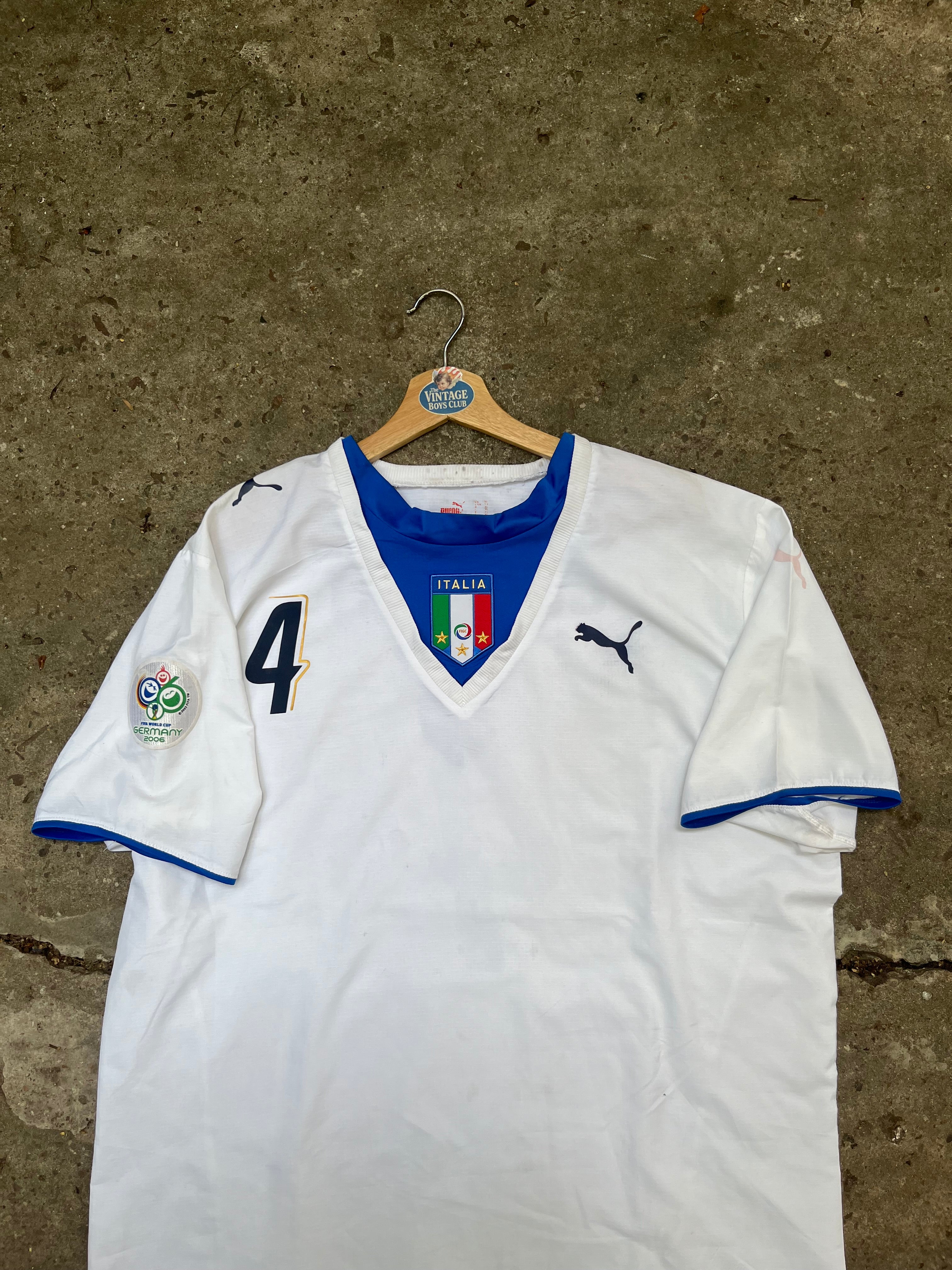 Camiseta Italia Mundial 2006 de De Rossi de Utileria