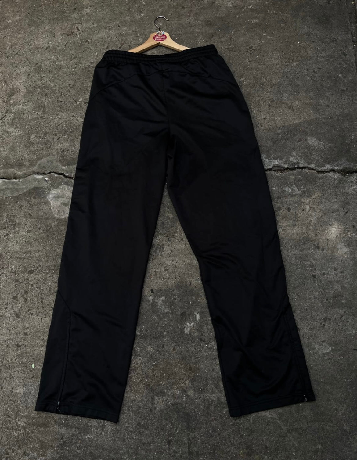 Pantalon Estudiantes Umbro de Utilería