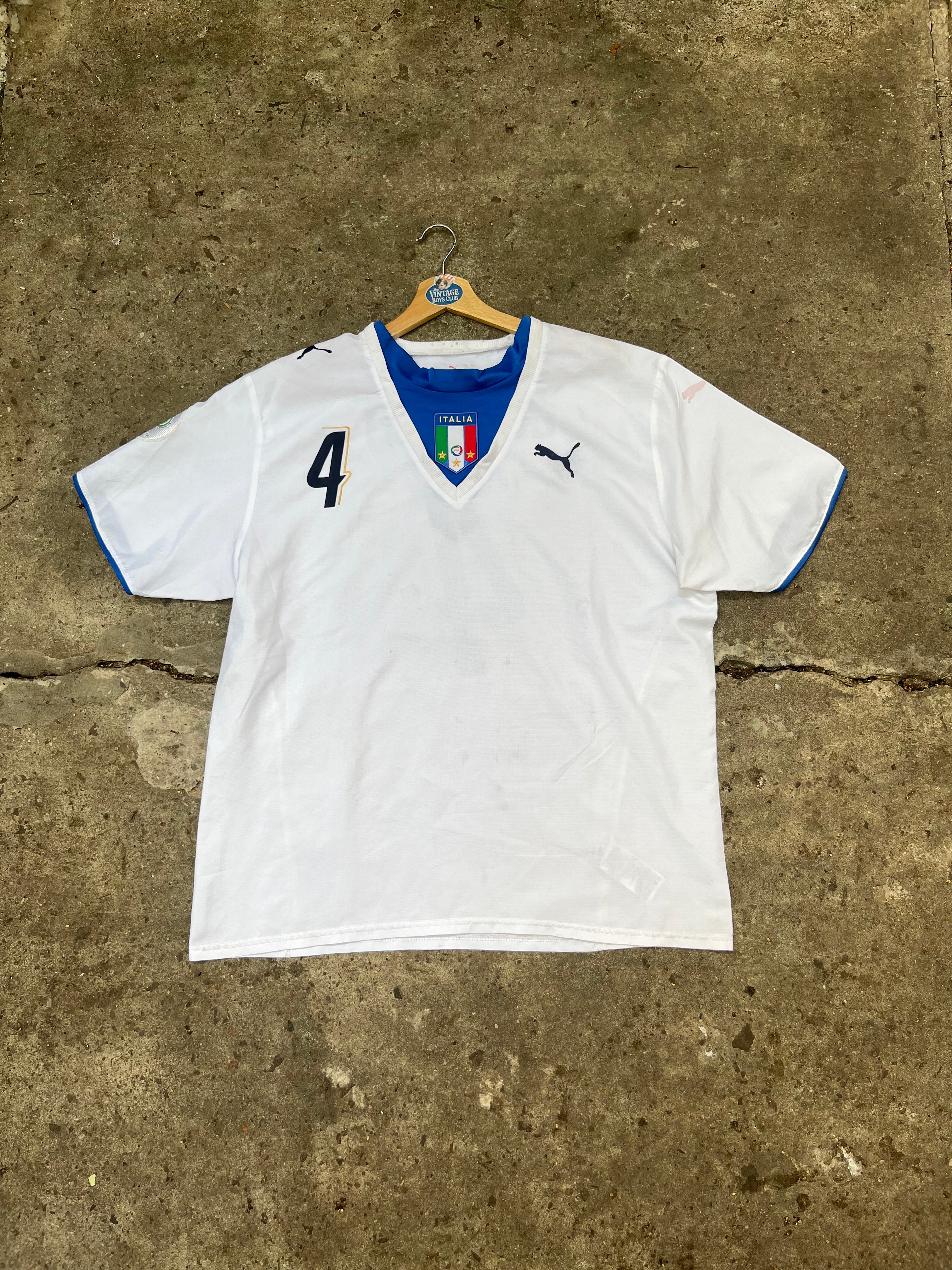 Camiseta Italia Mundial 2006 de De Rossi de Utileria
