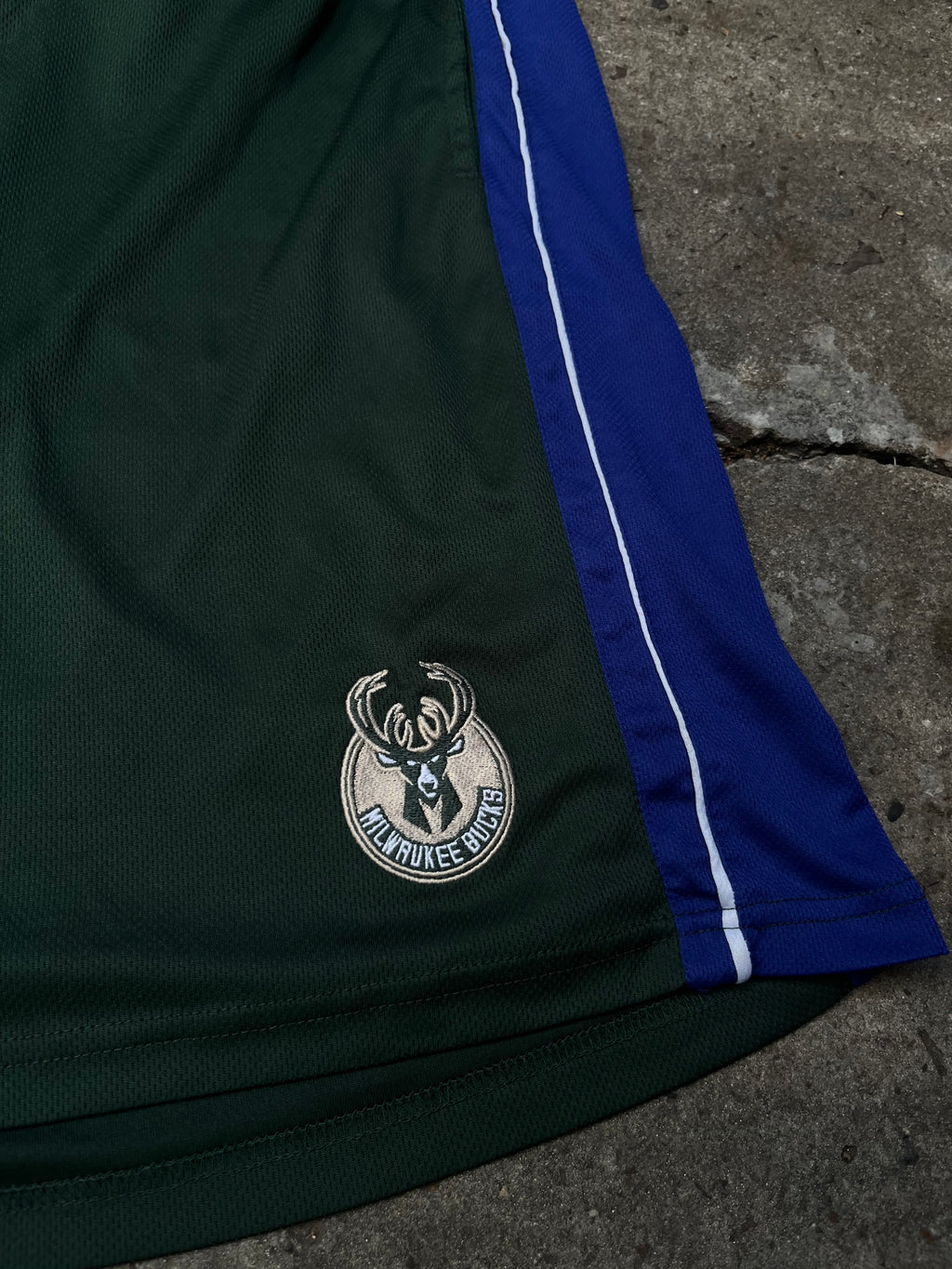 Short Milwaukee Bucks Vintage