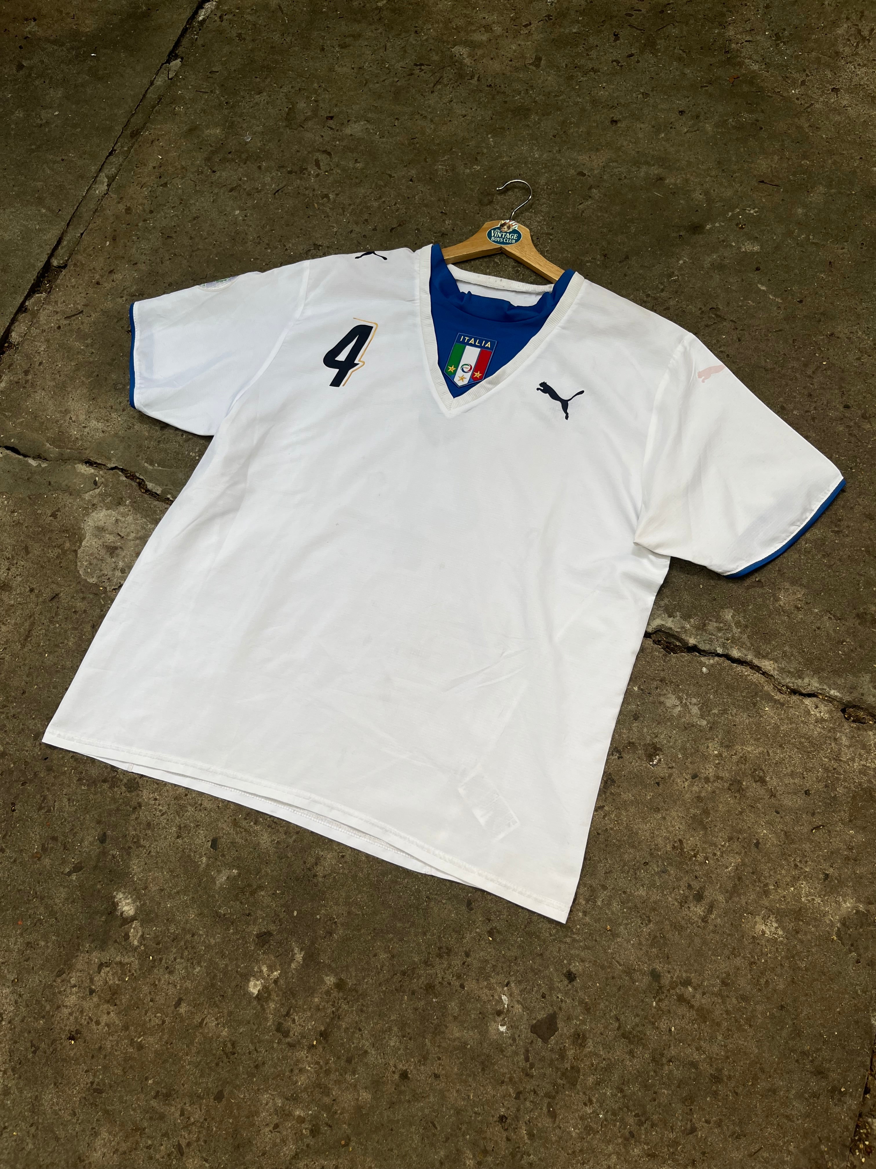 Camiseta Italia Mundial 2006 de De Rossi de Utileria