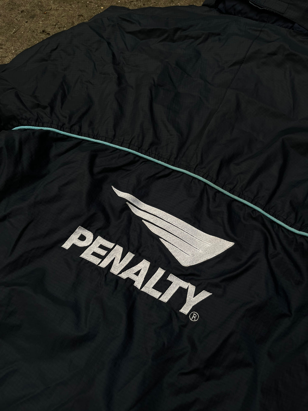Campera Racing Penalty Rompeviento Original
