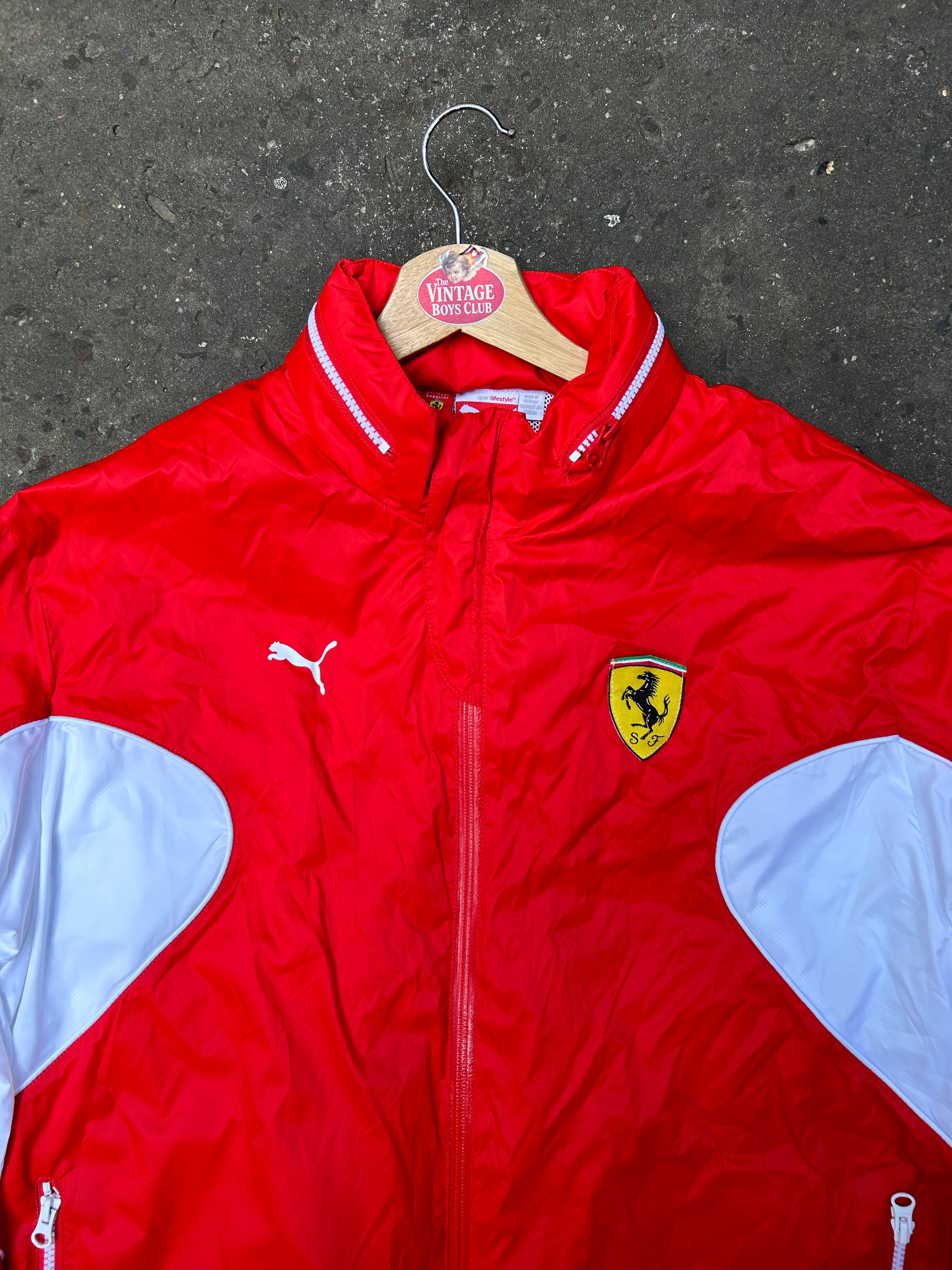 Campera Ferrari x Puma Rompeviento años 2000 Original
