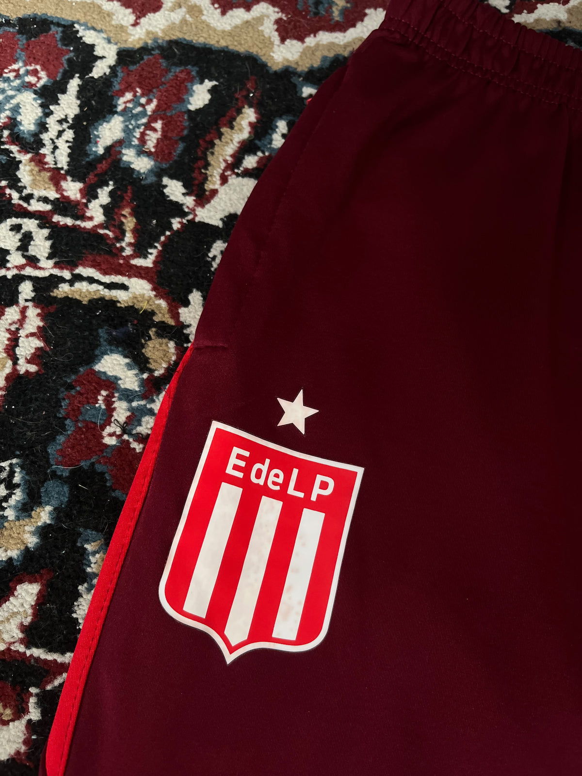 Pantalon Estudiantes Ruge Bordo Original