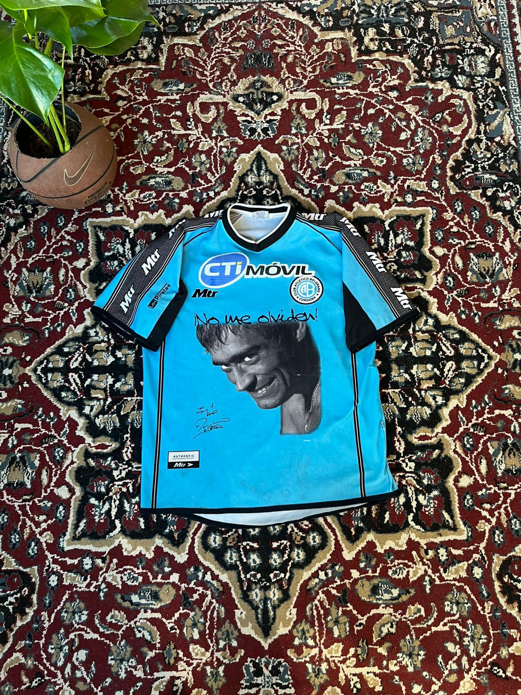 Camiseta Belgrano 2001 de Juego de felipe desagastizabal