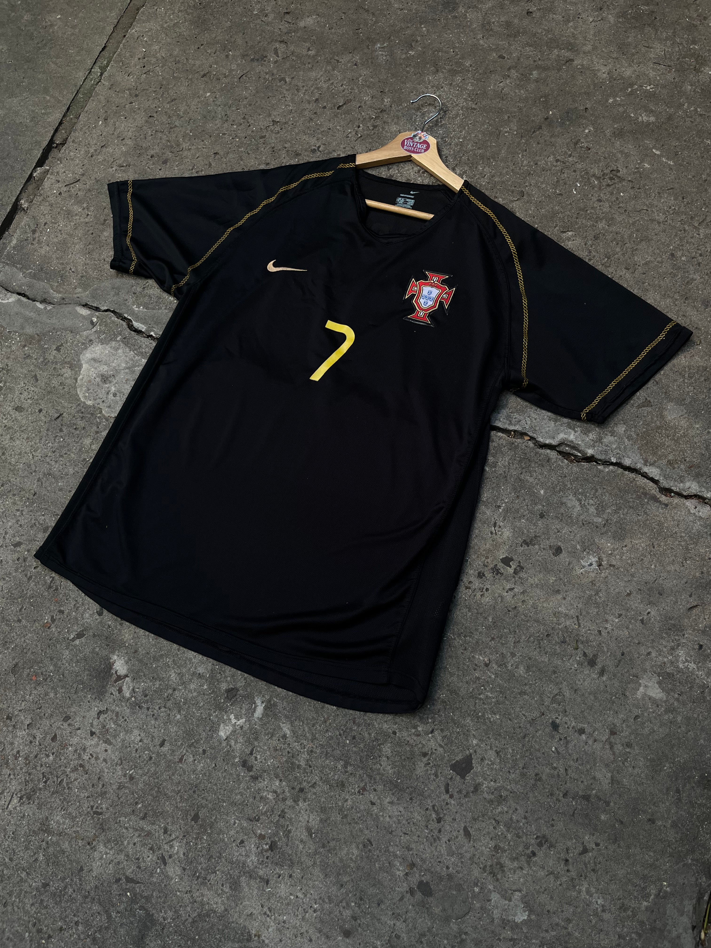 Camiseta Portugal 2006 Suplente Versión Jugador de Figo Original