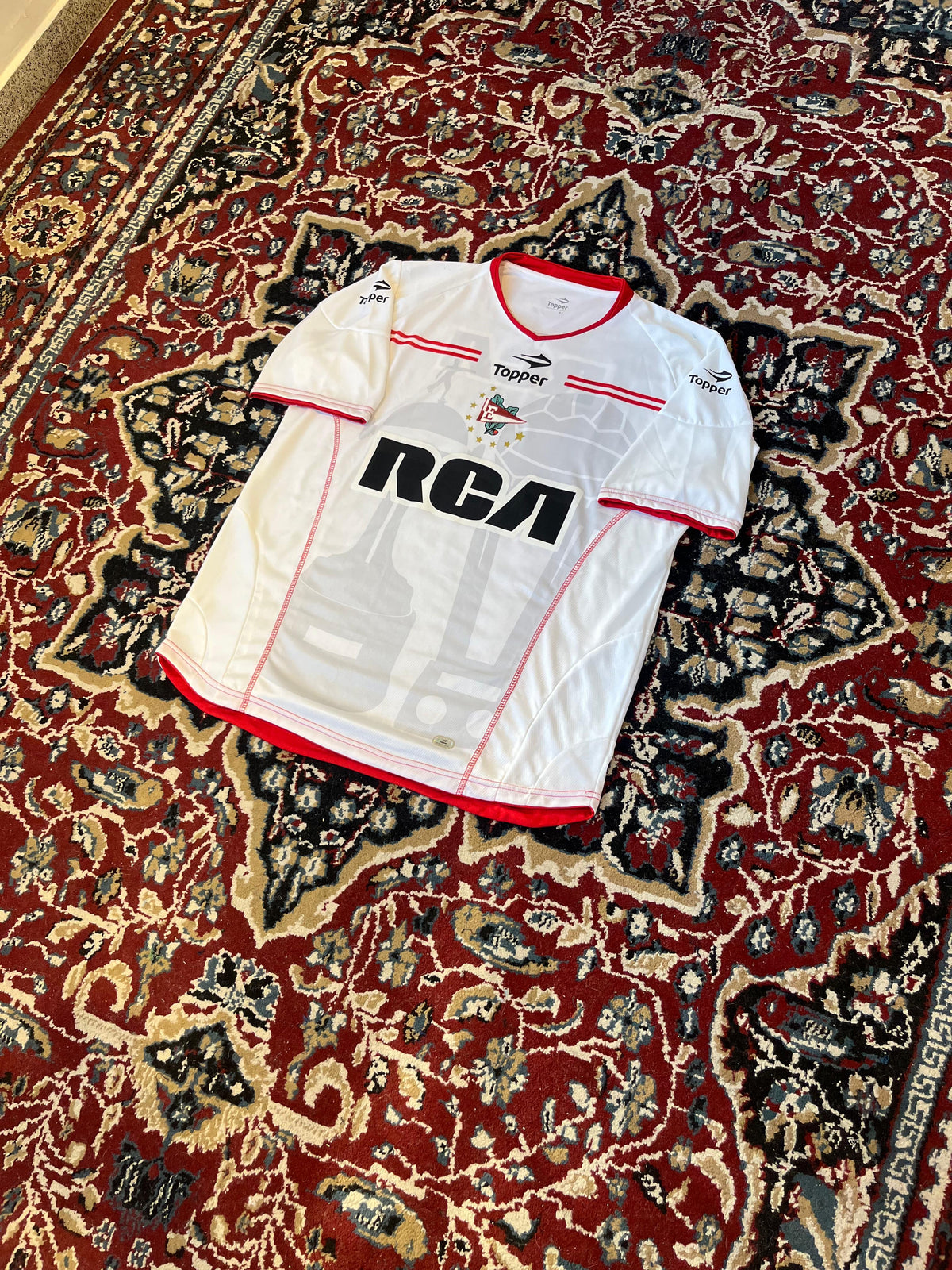 Camiseta Estudiantes 2009 de Juego del Chavo Desabato
