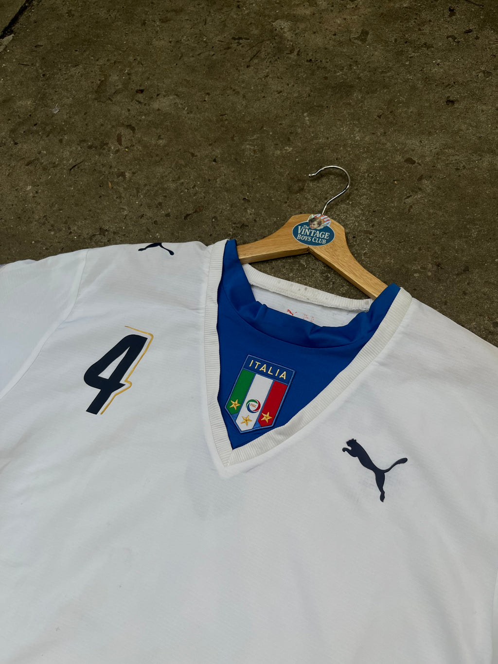 Camiseta Italia Mundial 2006 de De Rossi de Utileria