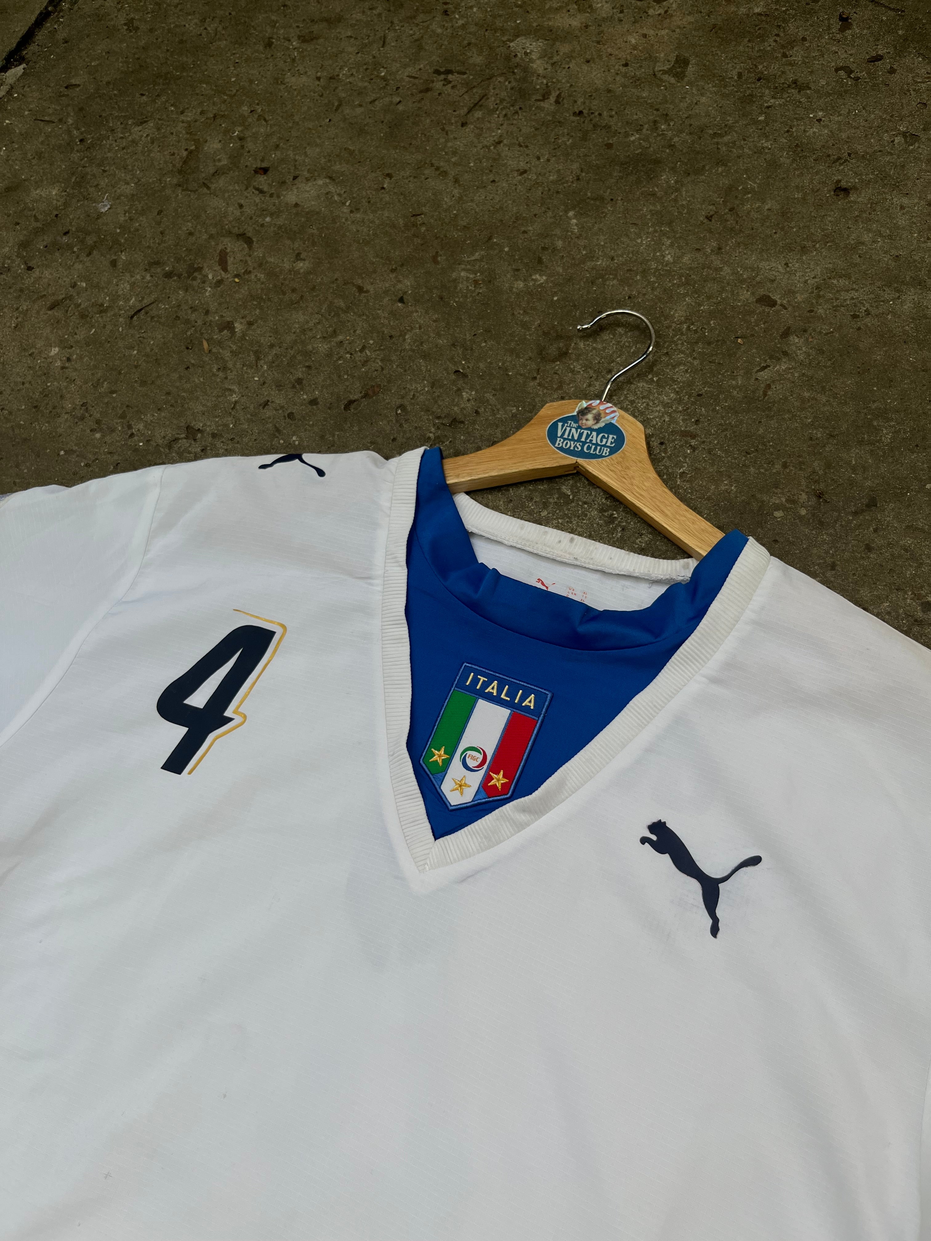 Camiseta Italia Mundial 2006 de De Rossi de Utileria