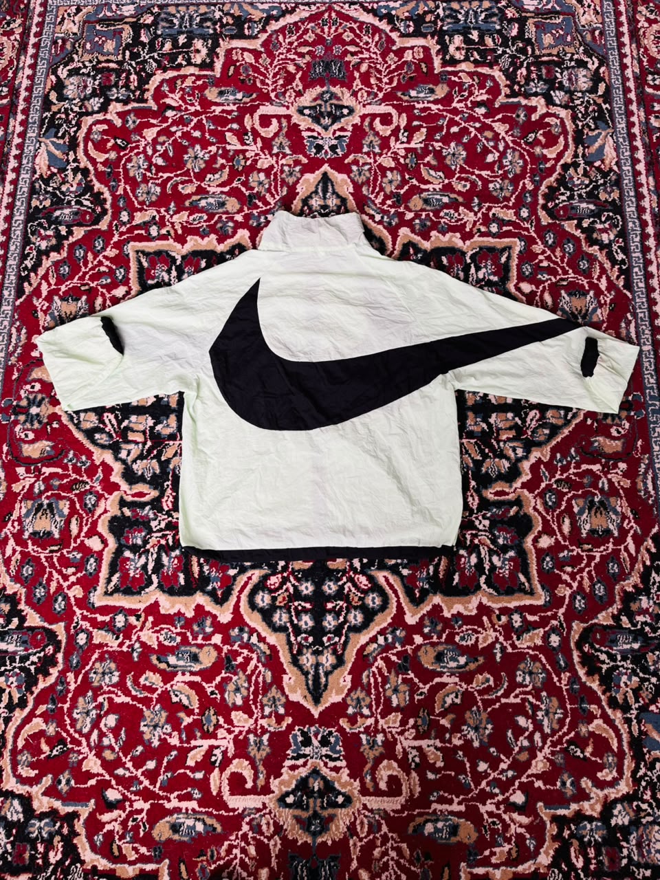 Campera Nike Big Logo Rompeviento