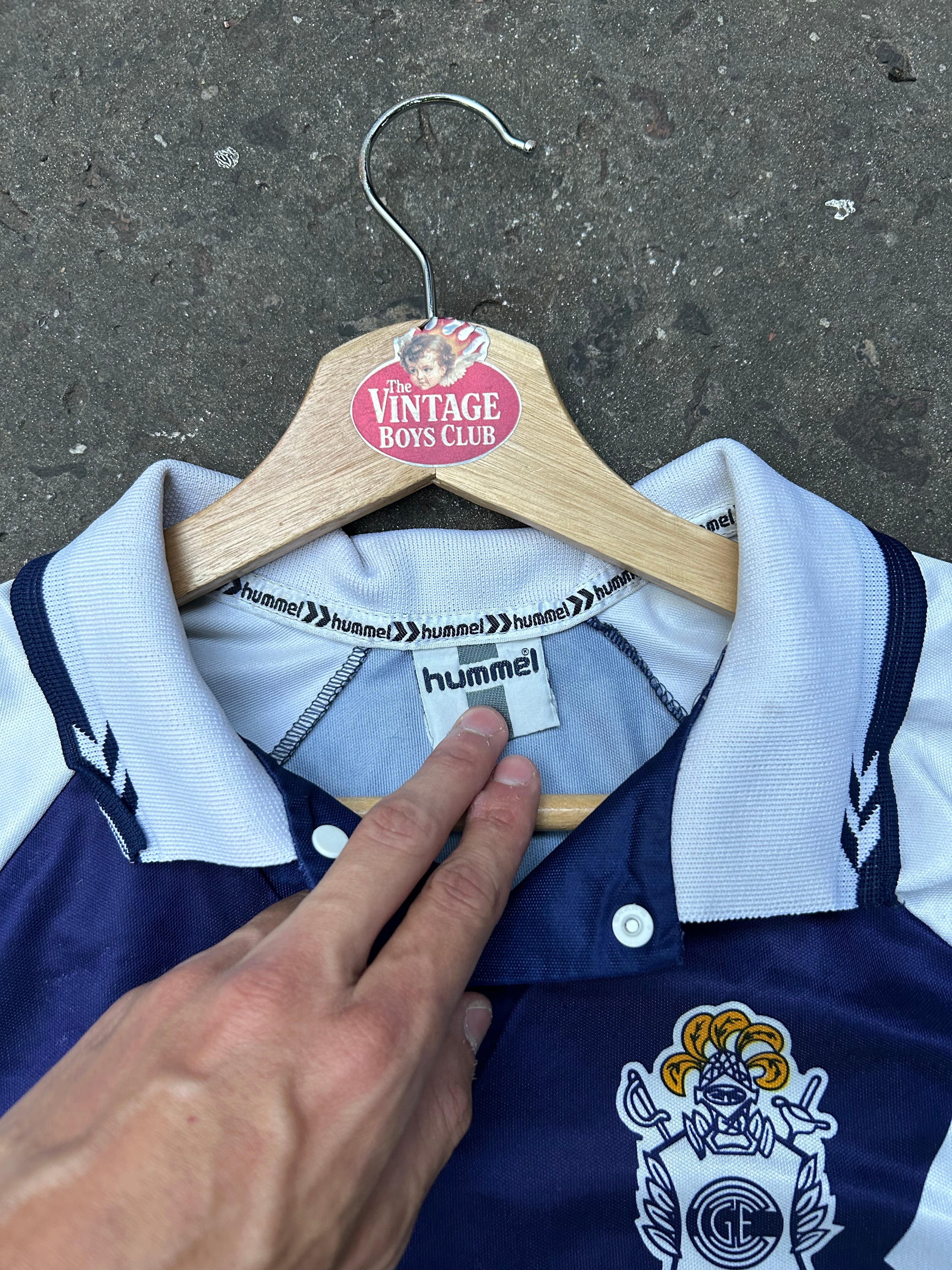 Camiseta Gimnasia Del 96' de Juego de Pedro Troglio
