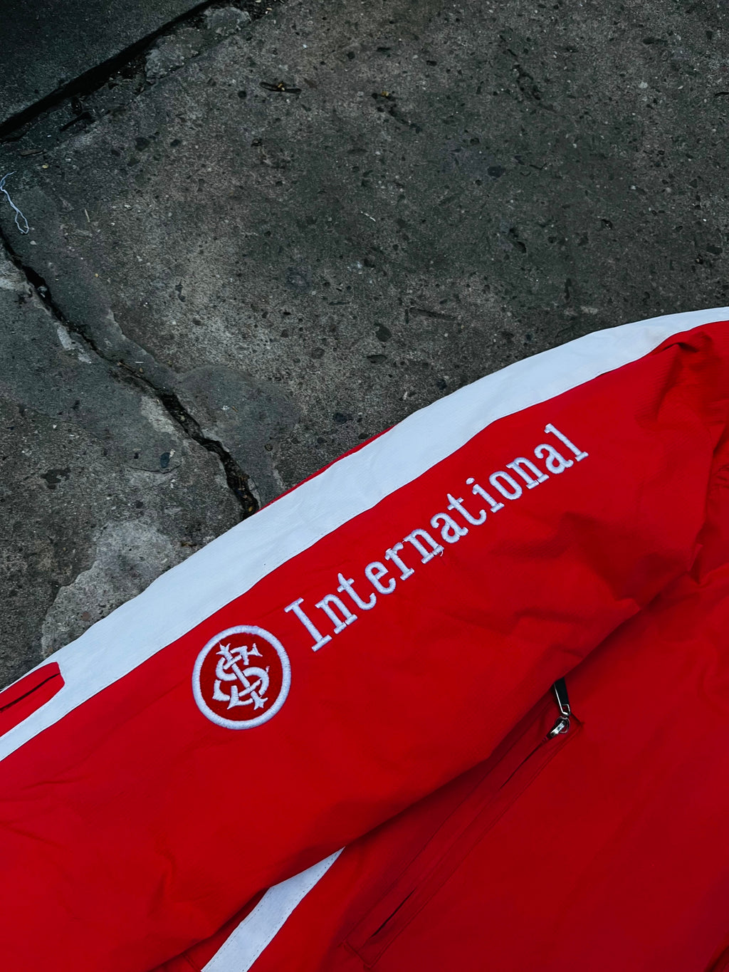 Campera Internacional Puerto Alegre