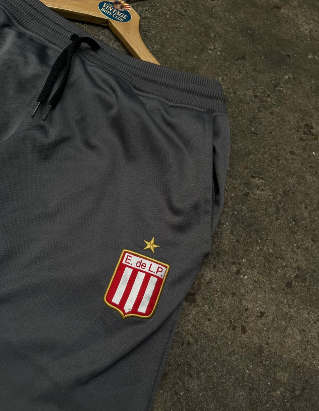 Pantalon Estudiantes Umbro Original