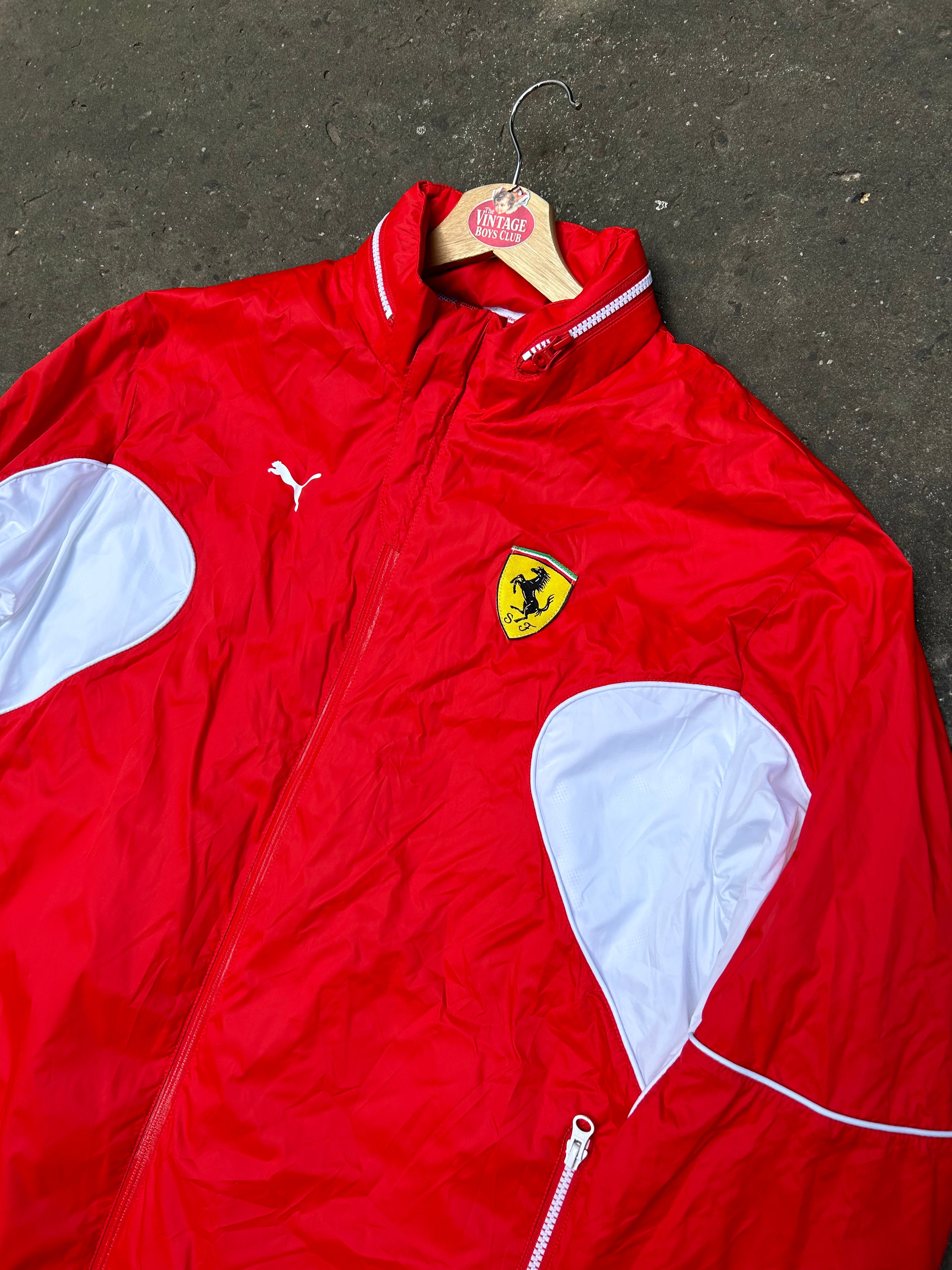 Campera Ferrari x Puma Rompeviento años 2000 Original