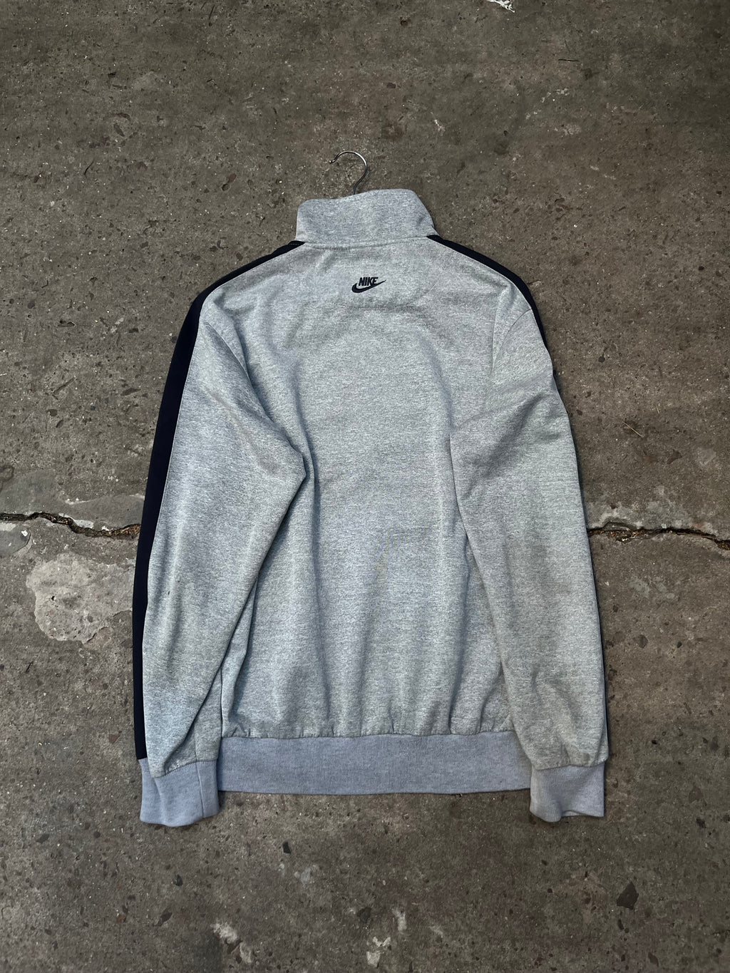 Campera Nike Retro