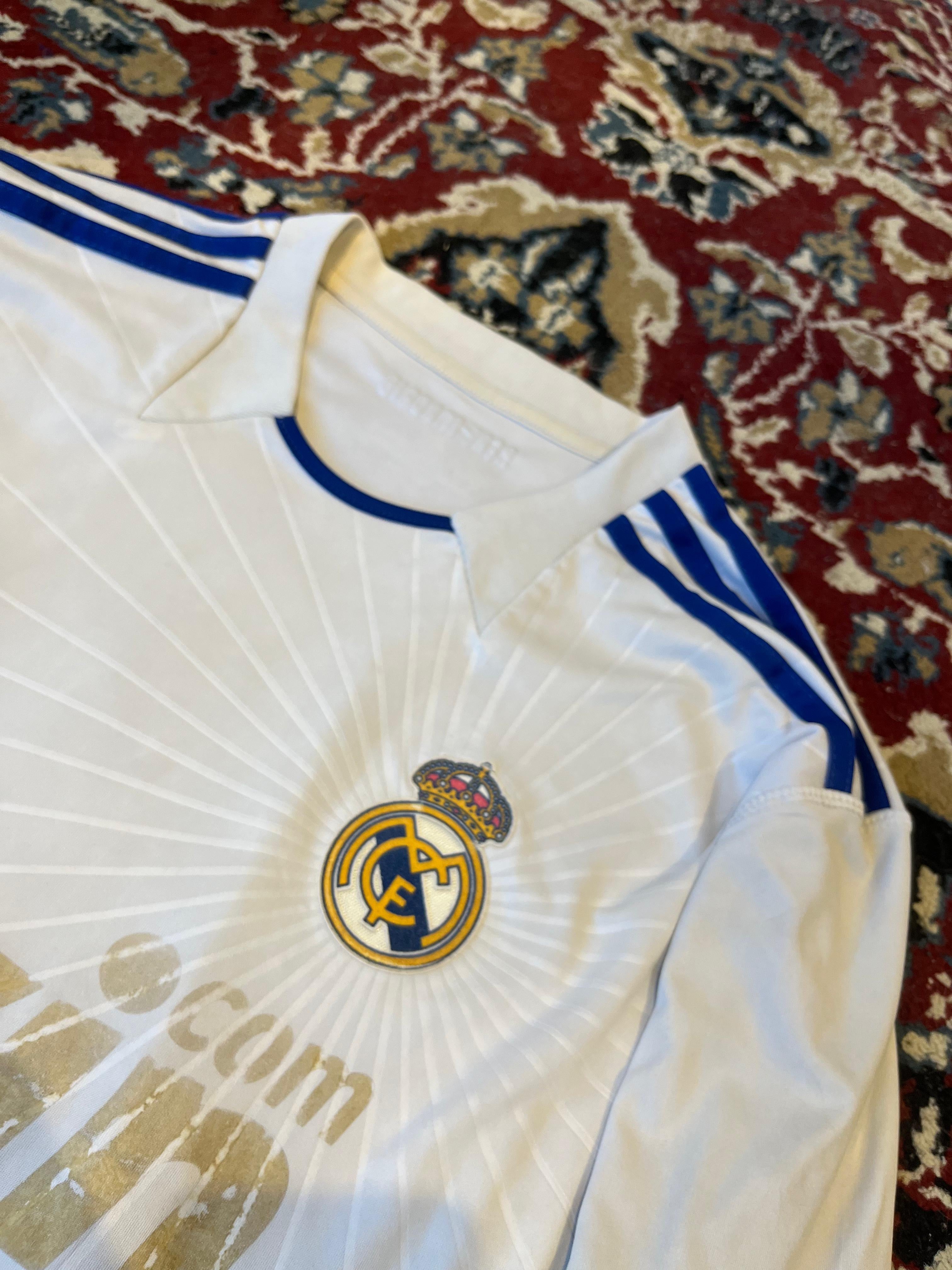 Camiseta Real Madrid 2010 Manga Larga de Higuaín Original
