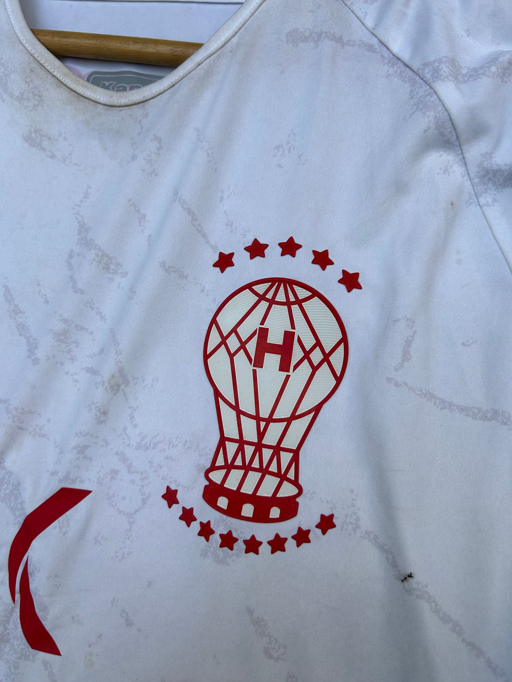 Camiseta Huracan 2023 de Juego de Figueredo