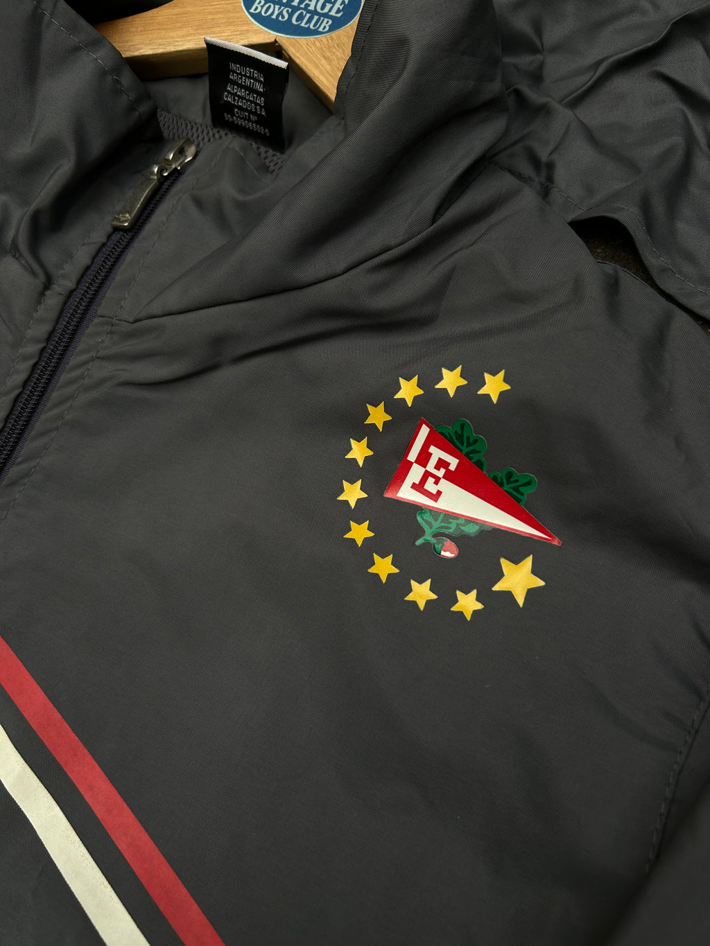 Campera Estudiantes 2010 Rompeviento de Utileria