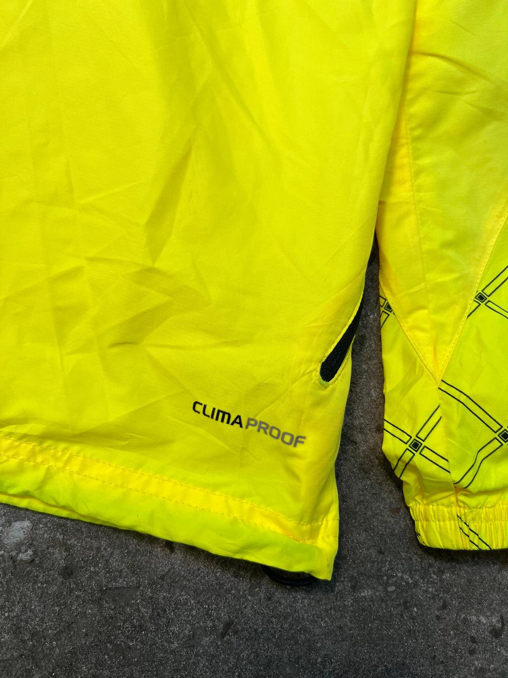 Campera Travel Chelsea 2010 de Utileria Rompeviento